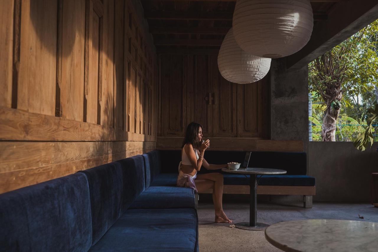 Mangroove Bay Boutique Hostel Banyuwedang Dış mekan fotoğraf
